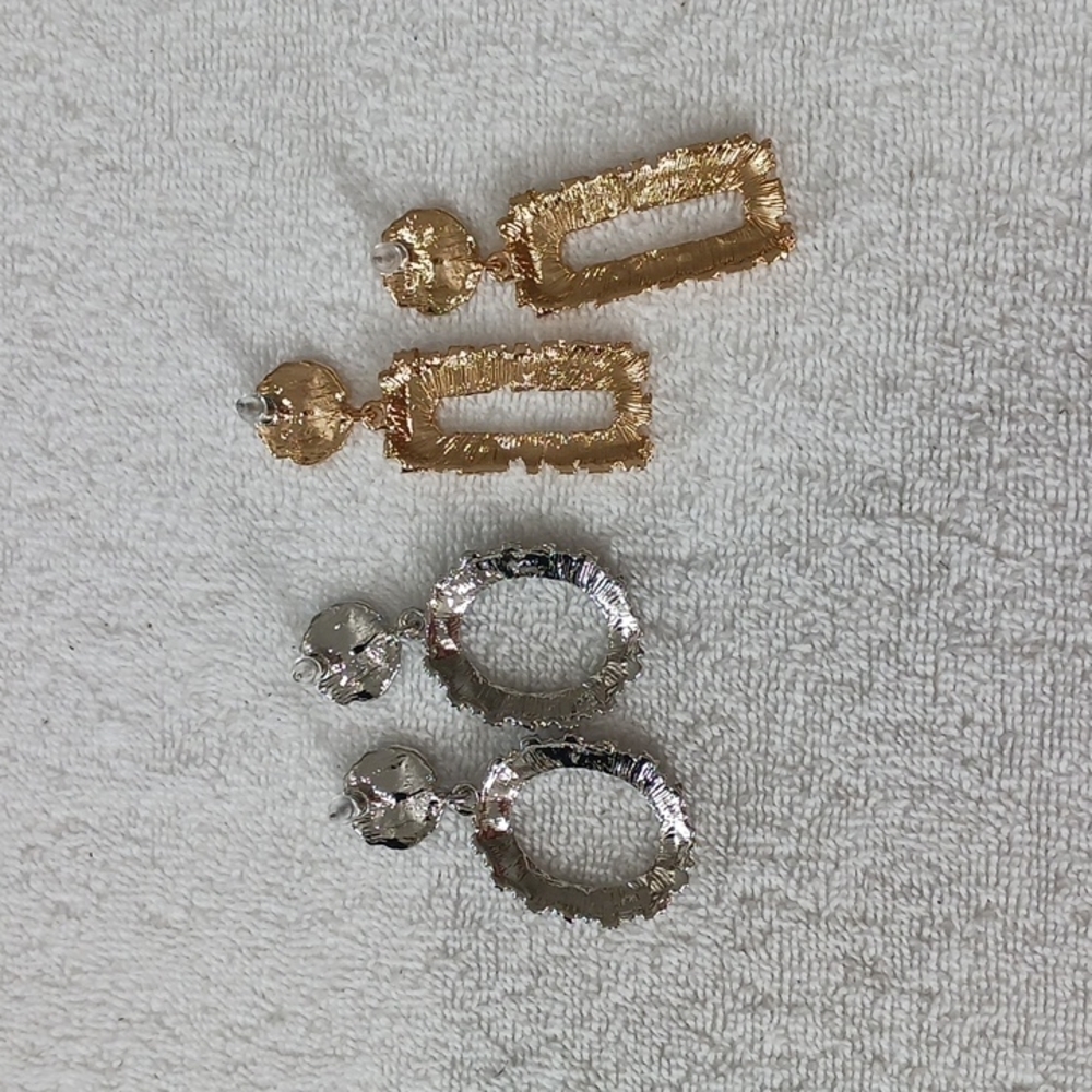 WOMEN'S Geometric Chunky Drop Silver and Gold Earring Set. Set of 2. - Picture 6 of 12